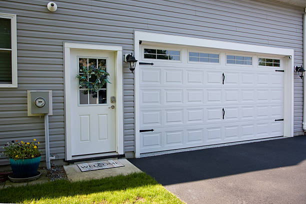 24/7 Emergency Garage Door Panel Replacement experts in Carrollton, VA